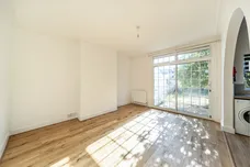 Sylvan Avenue London N22 photo 20