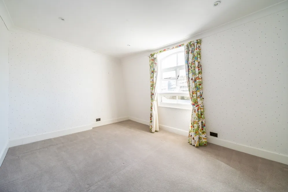 Crescent Grove, SW4 photo 18