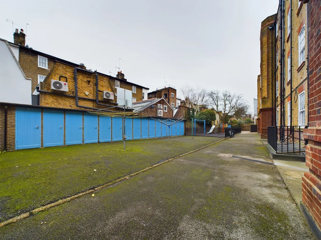 Hortensia Road, London, SW10 photo 31