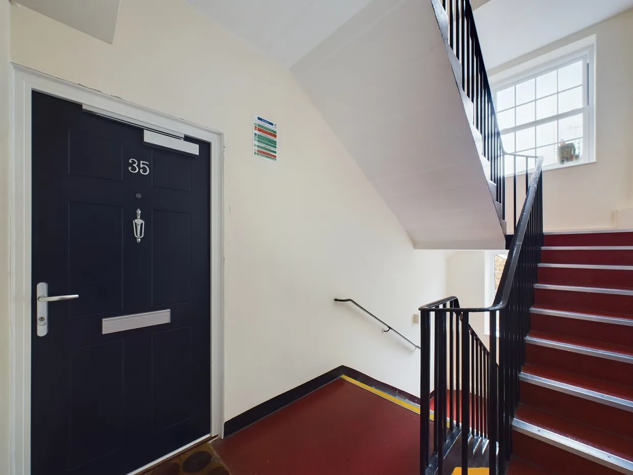 Hortensia Road, London, SW10 photo 36