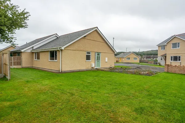 Caer Eglwys, Llanrug, Caernarfon, Gwynedd, LL55