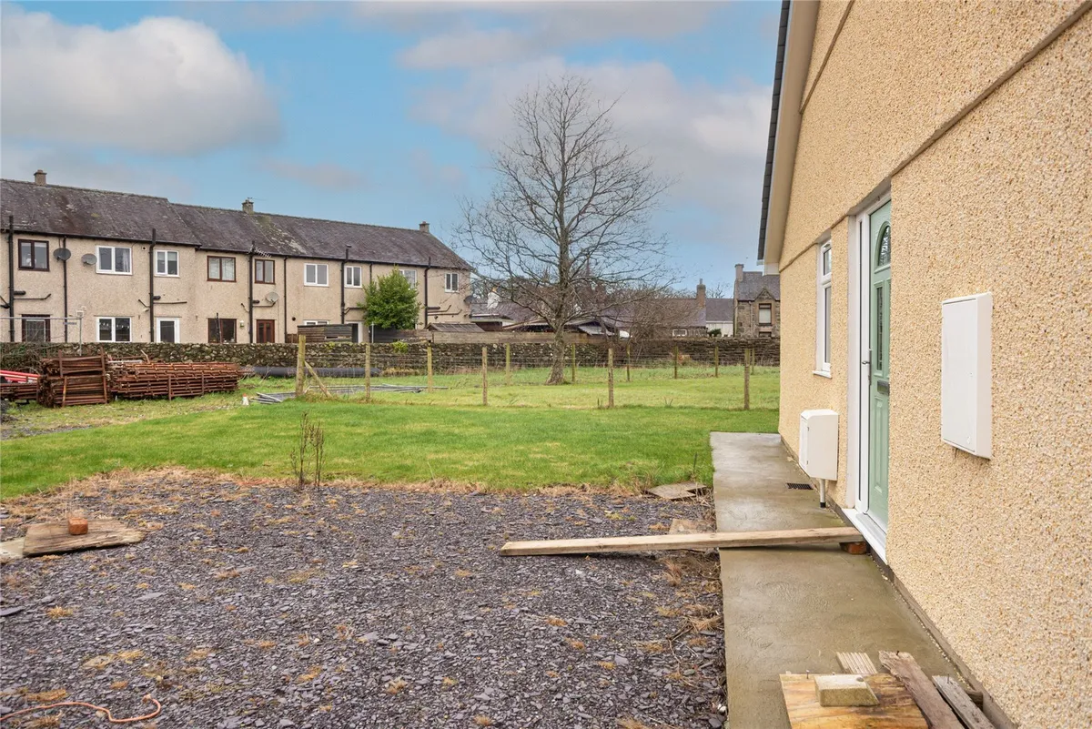 Caer Eglwys, Llanrug, Caernarfon, Gwynedd, LL55