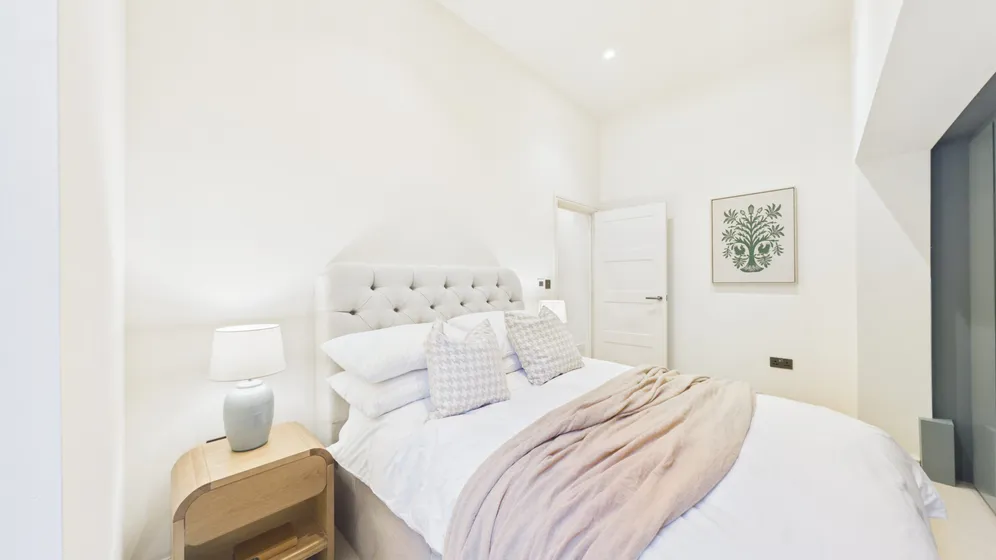 Brixton Hill, London, SW2 photo 19