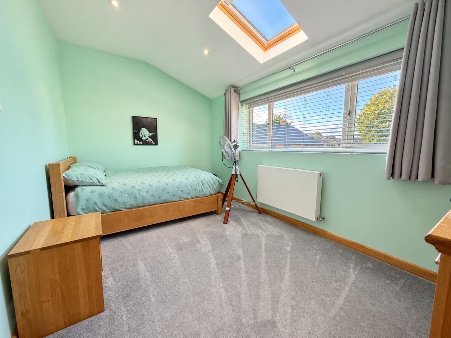 Beech Close, Hackleton, Northampton Image 21