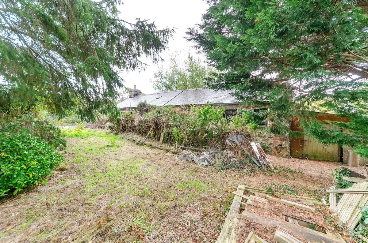 Llandwrog, Caernarfon, Gwynedd, LL54
