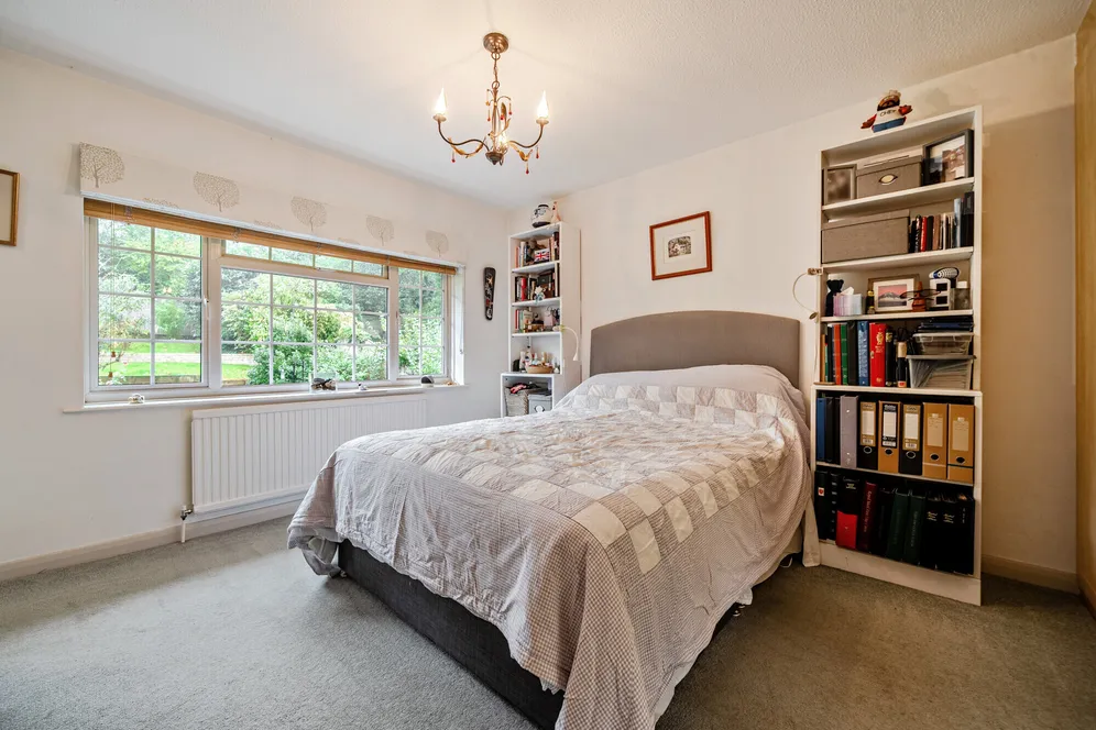Ash Combe, Chiddingfold, GU8 photo 7