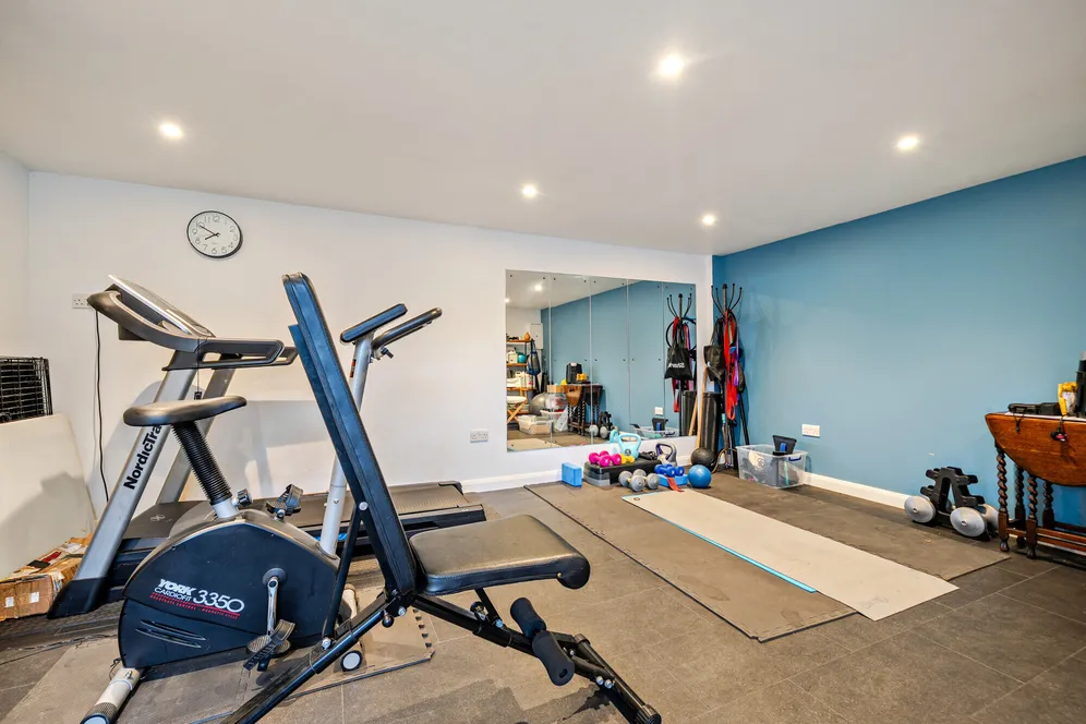 Ash Combe, Chiddingfold, GU8 photo 10