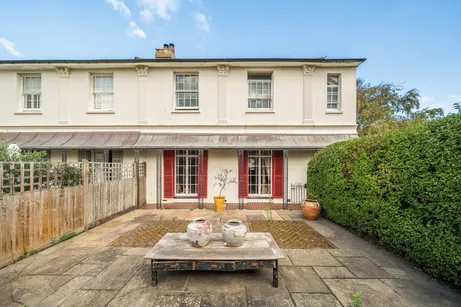 New Road, Shoreham-By-Sea, BN43