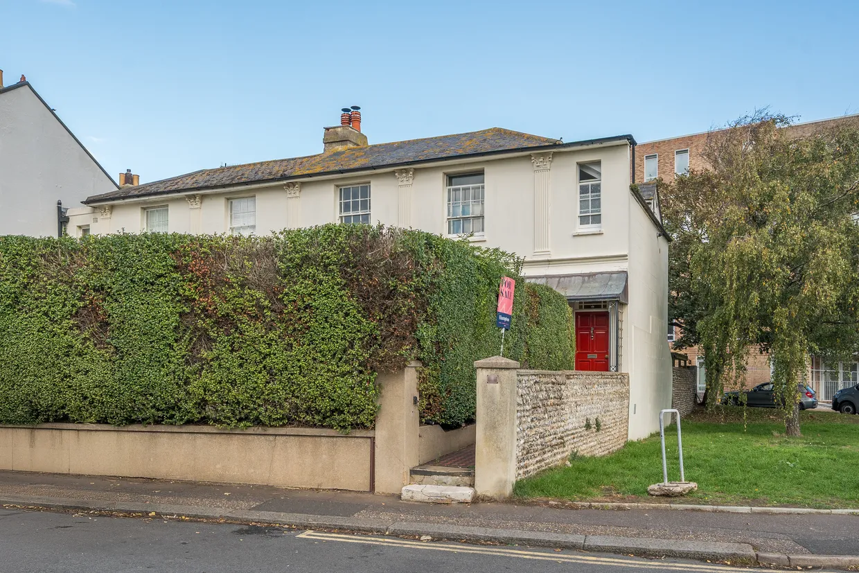 New Road, Shoreham-By-Sea, BN43 photo 18