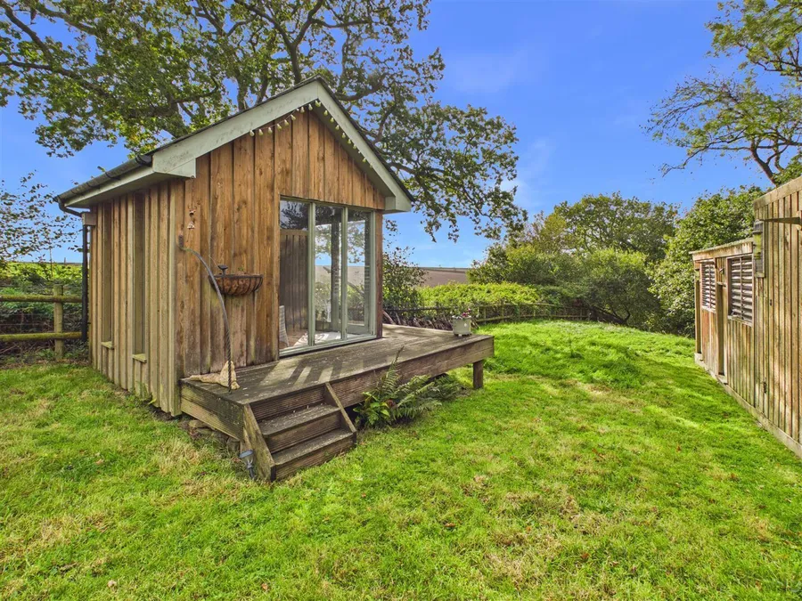 Property Image 36