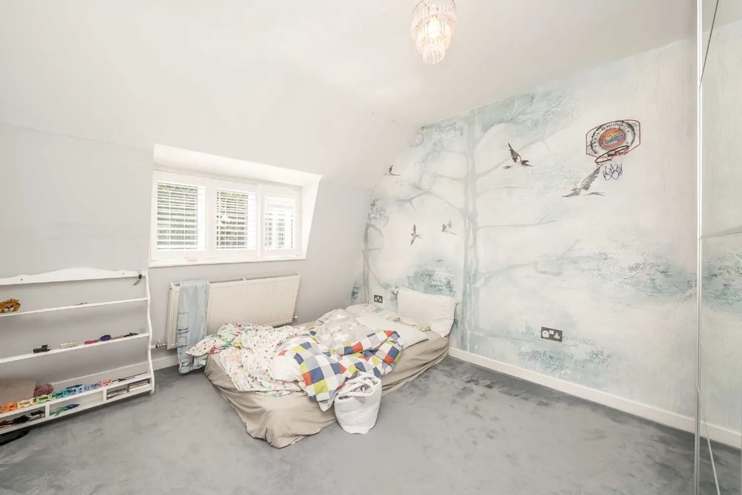 West Grove, Walton-On-Thames, KT12 photo 6