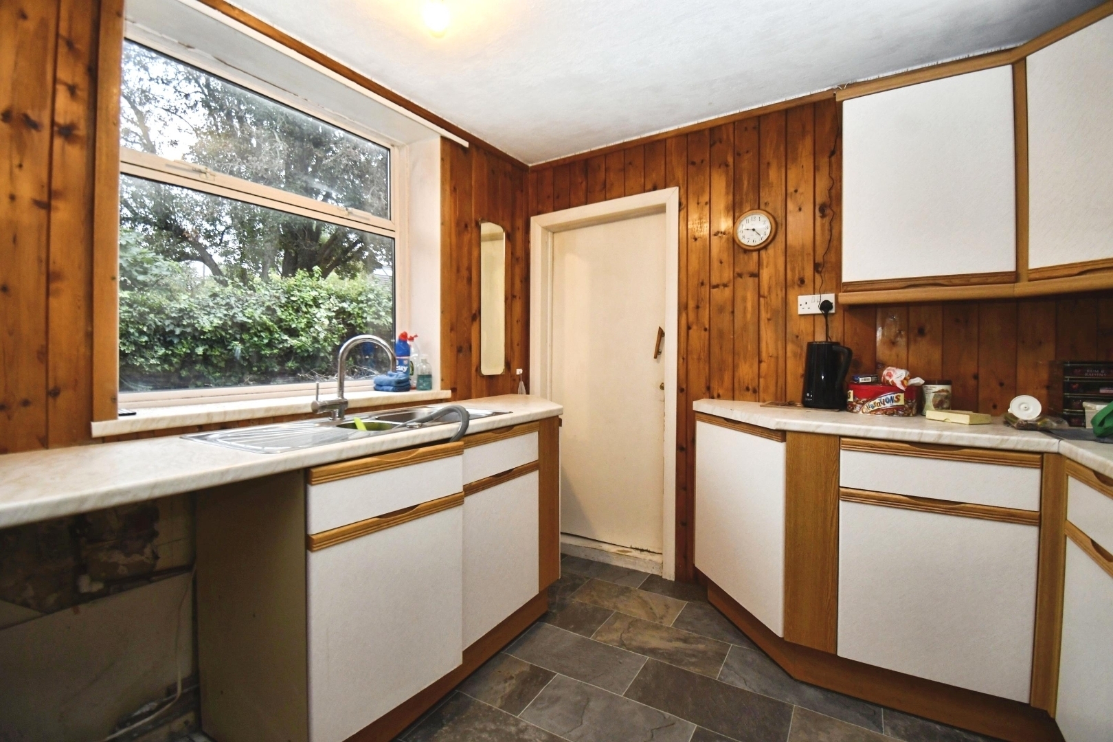 Clifford Avenue, Hull Image 9