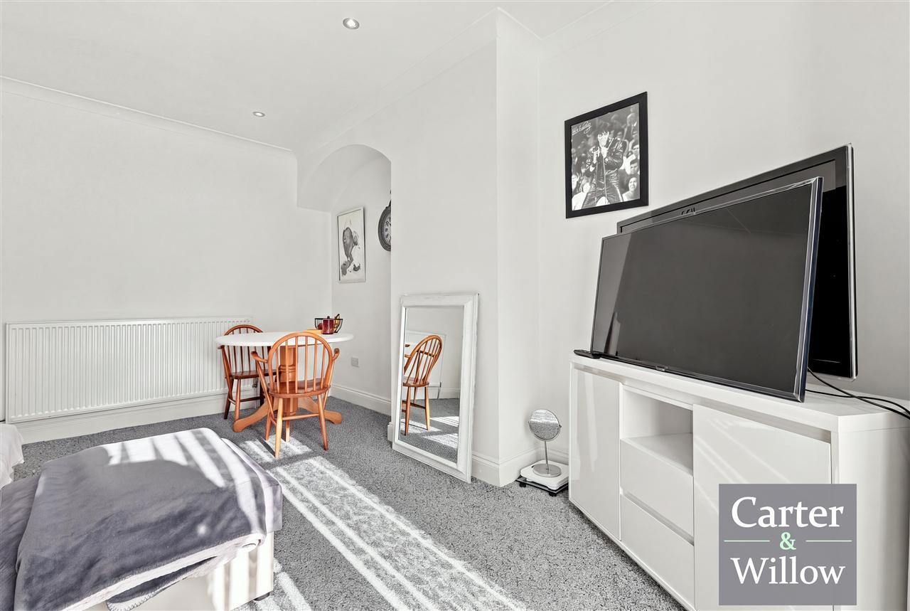 Arnold Road, Essex Image 10