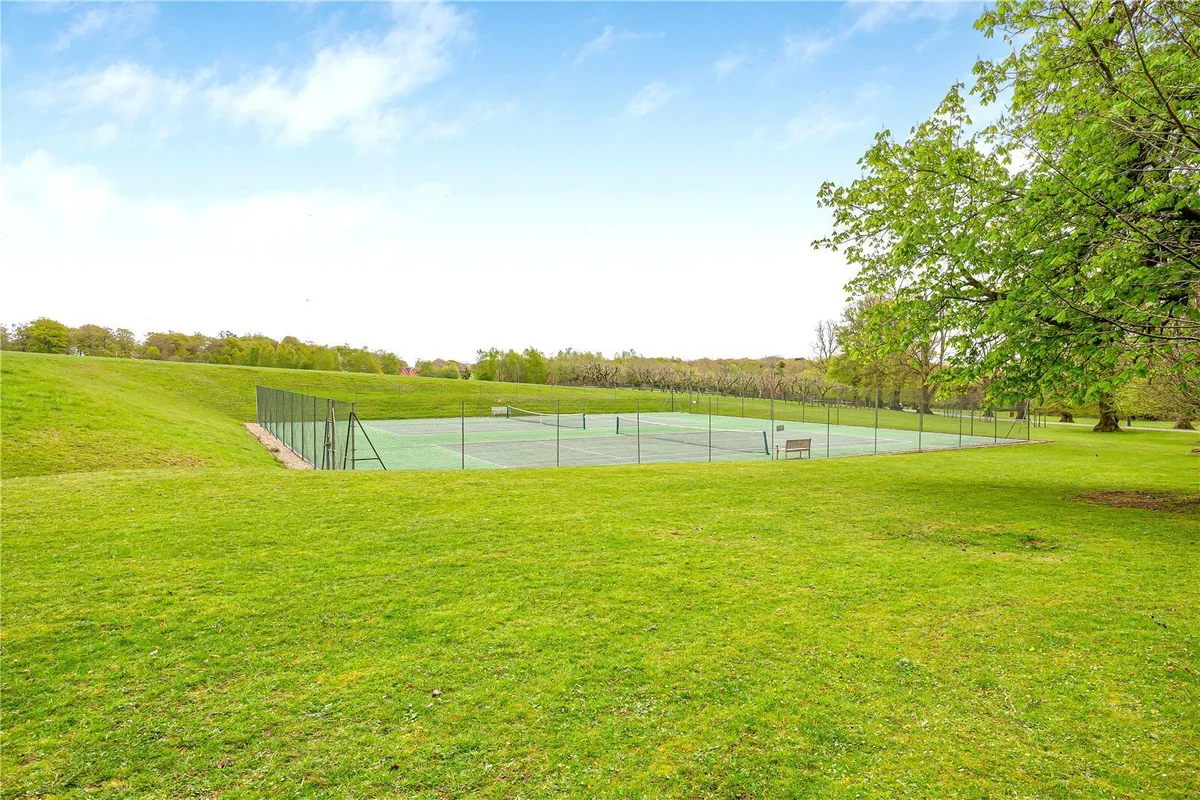 Baron Way, Kingwood, Henley-on-Thames, Oxfordshire, RG9
