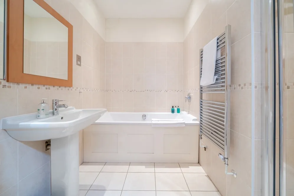 Grove Park Road, London, W4 photo 10