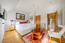 Grove Park Road, London, W4 photo 17