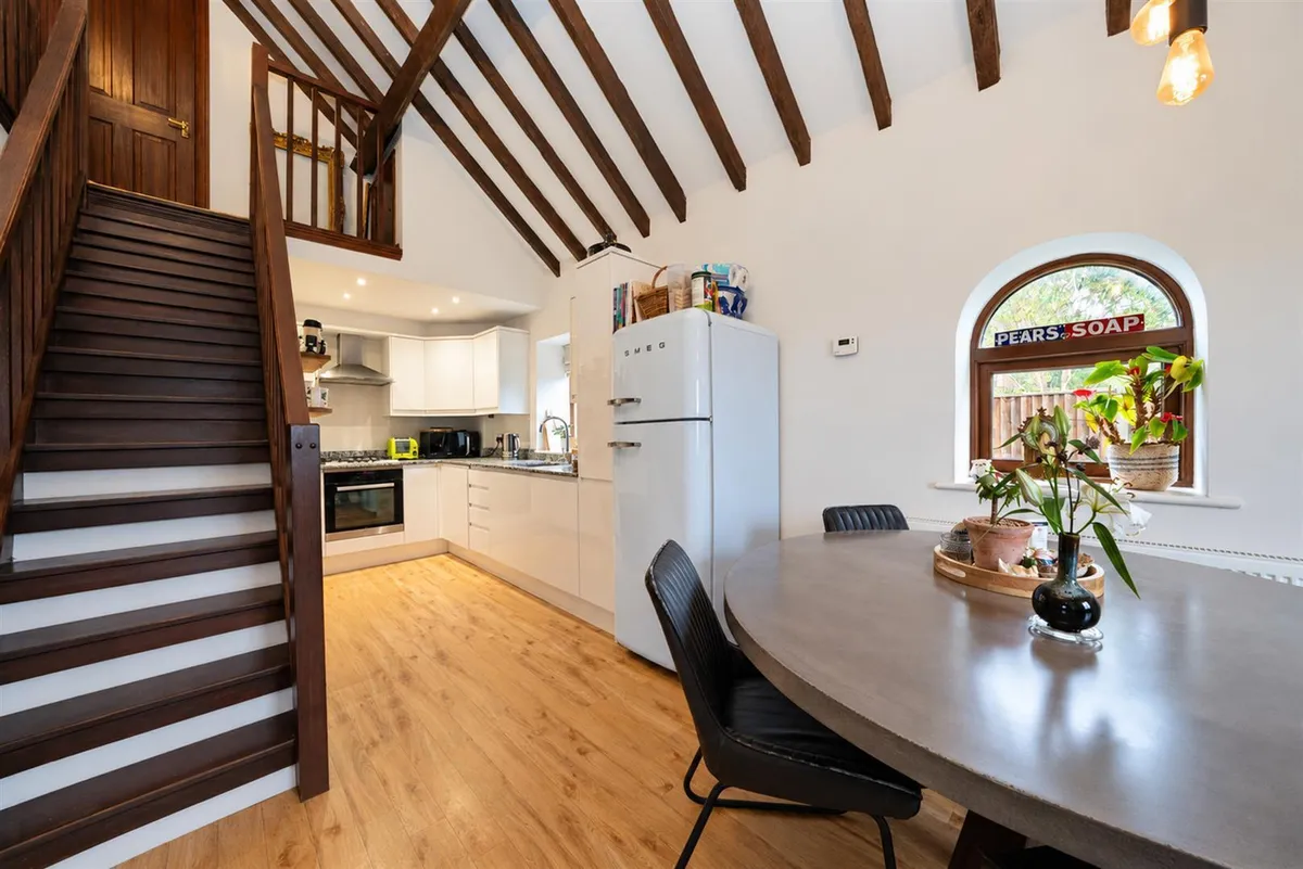 Brownlow Farm Barns, Pouchen End Lane, Hemel Hempstead, HP1 2SN