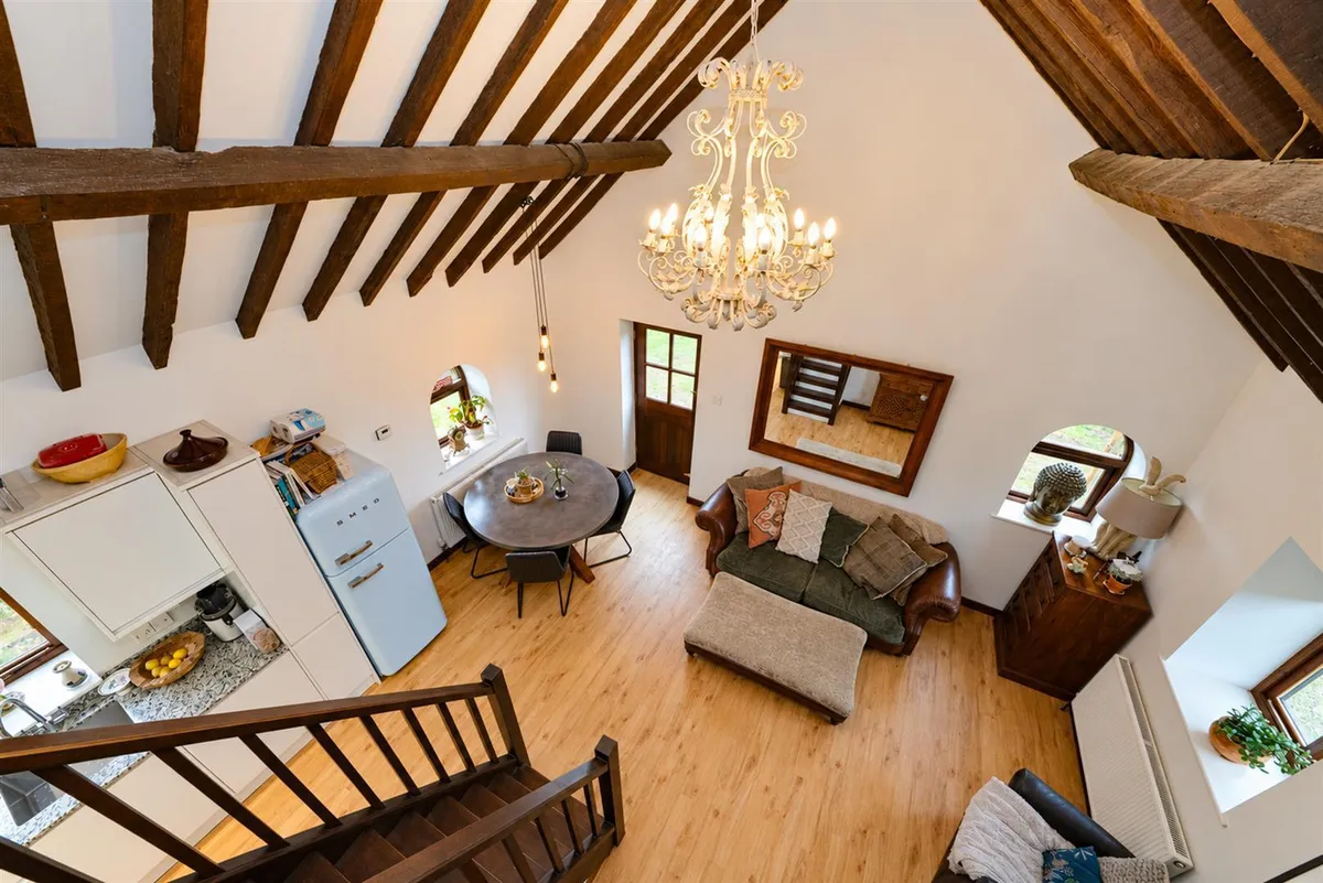 Brownlow Farm Barns, Pouchen End Lane, Hemel Hempstead, HP1 2SN