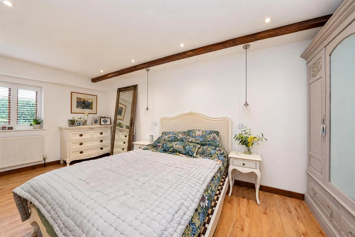 Brownlow Farm Barns, Pouchen End Lane, Hemel Hempstead, HP1 2SN
