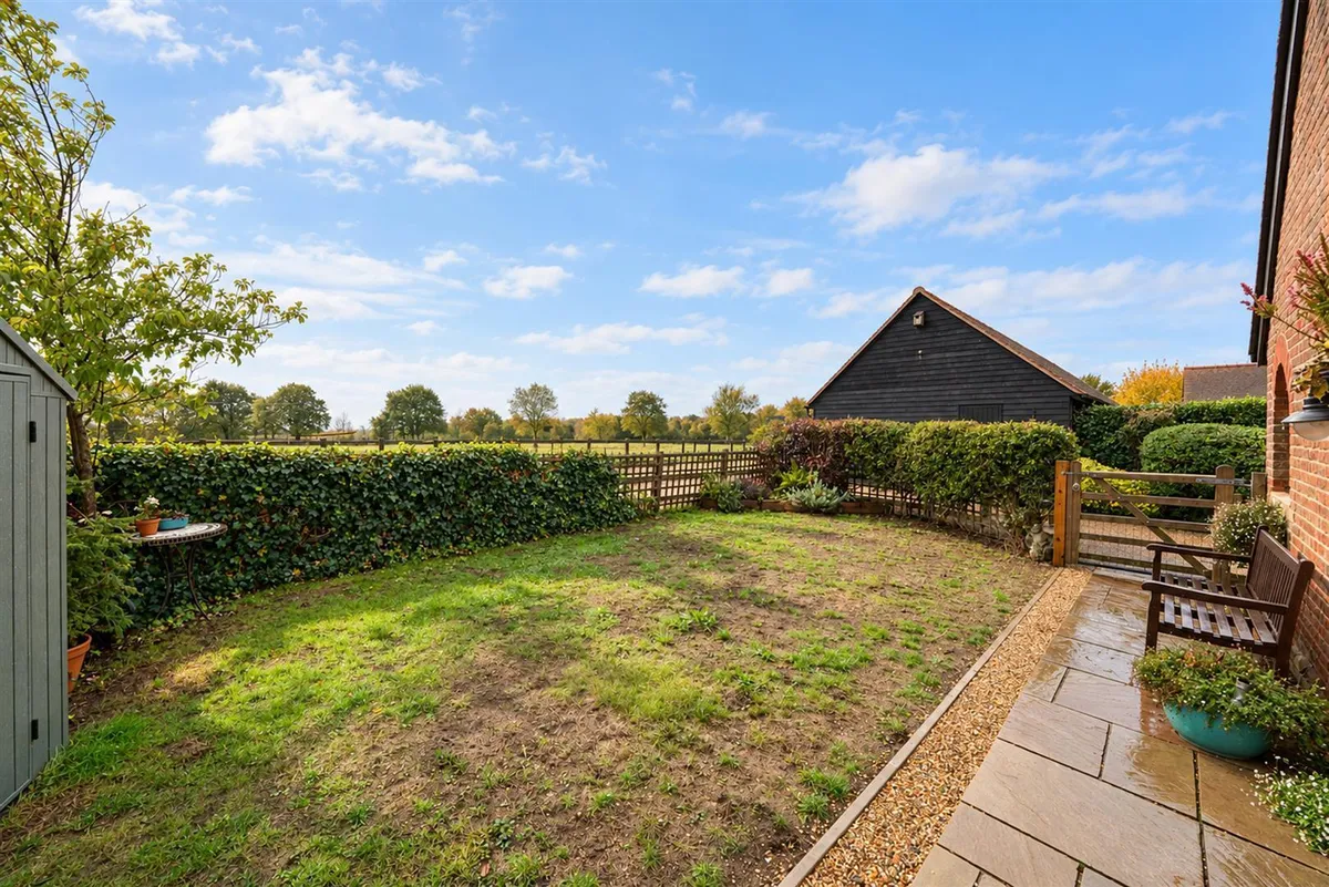Brownlow Farm Barns, Pouchen End Lane, Hemel Hempstead, HP1 2SN