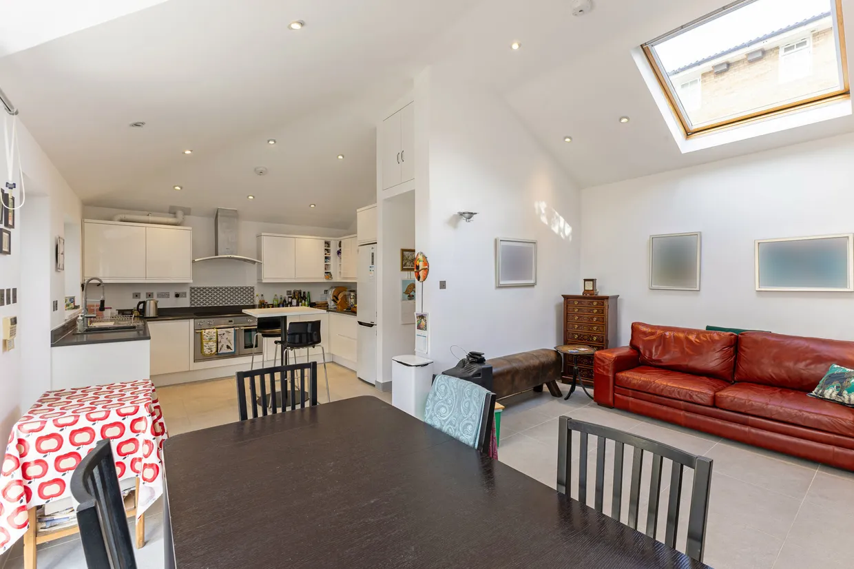 Southfield Road, London, W4 photo 4