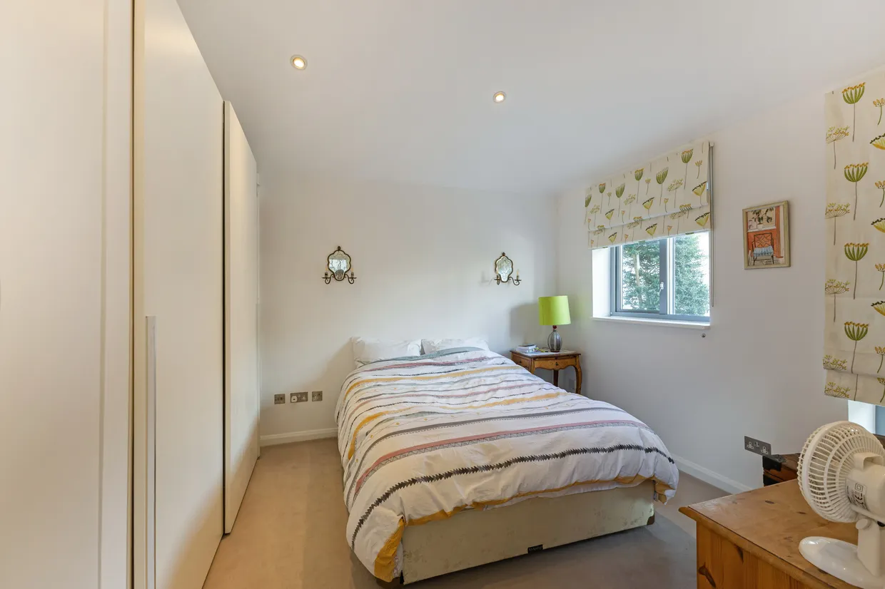 Southfield Road, London, W4 photo 7