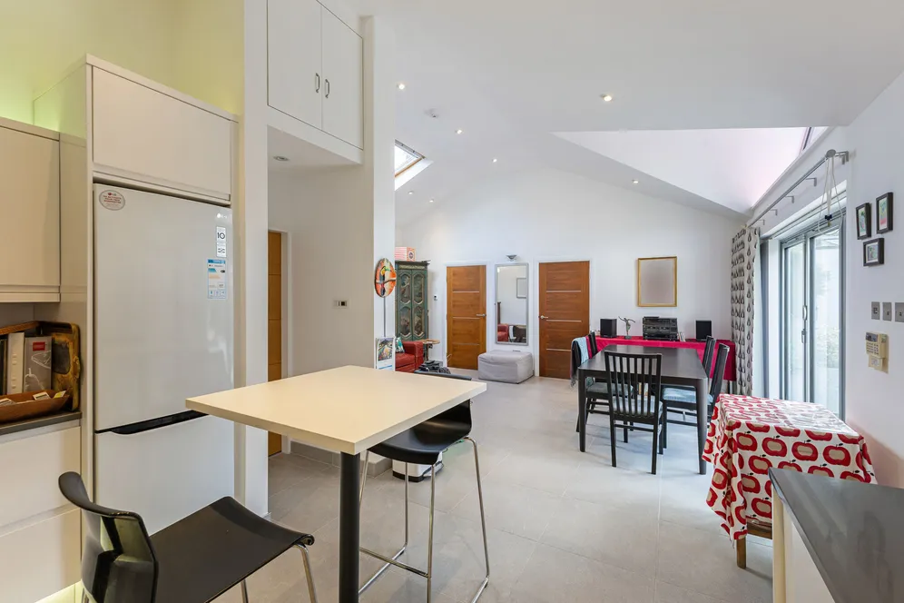 Southfield Road, London, W4 photo 10