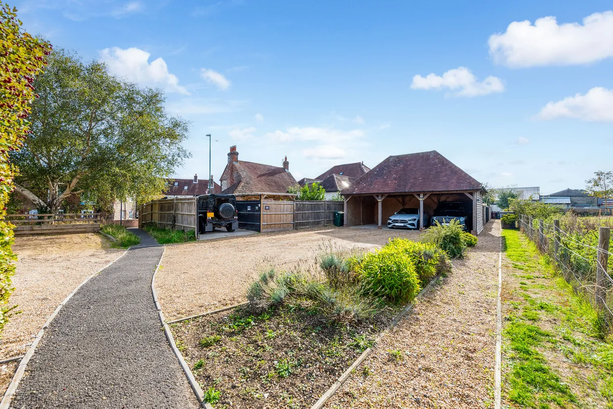 Stane Street, Maudlin, PO18 photo 17