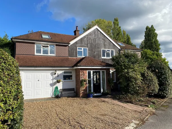 Meldrum Close, Hurst Green, RH8 photo 1
