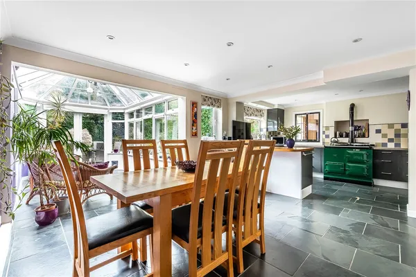 Meldrum Close, Hurst Green, RH8 photo 5