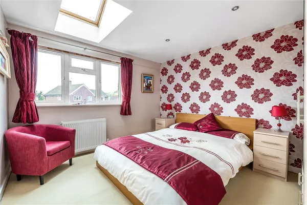 Meldrum Close, Hurst Green, RH8 photo 7