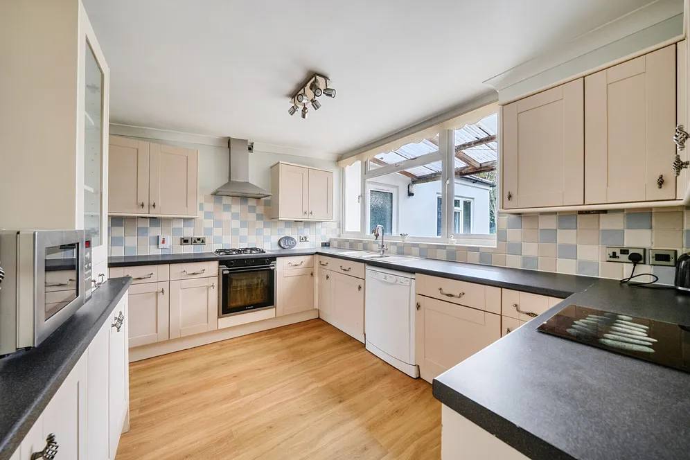 Birdham Road, Chichester, PO20 photo 3