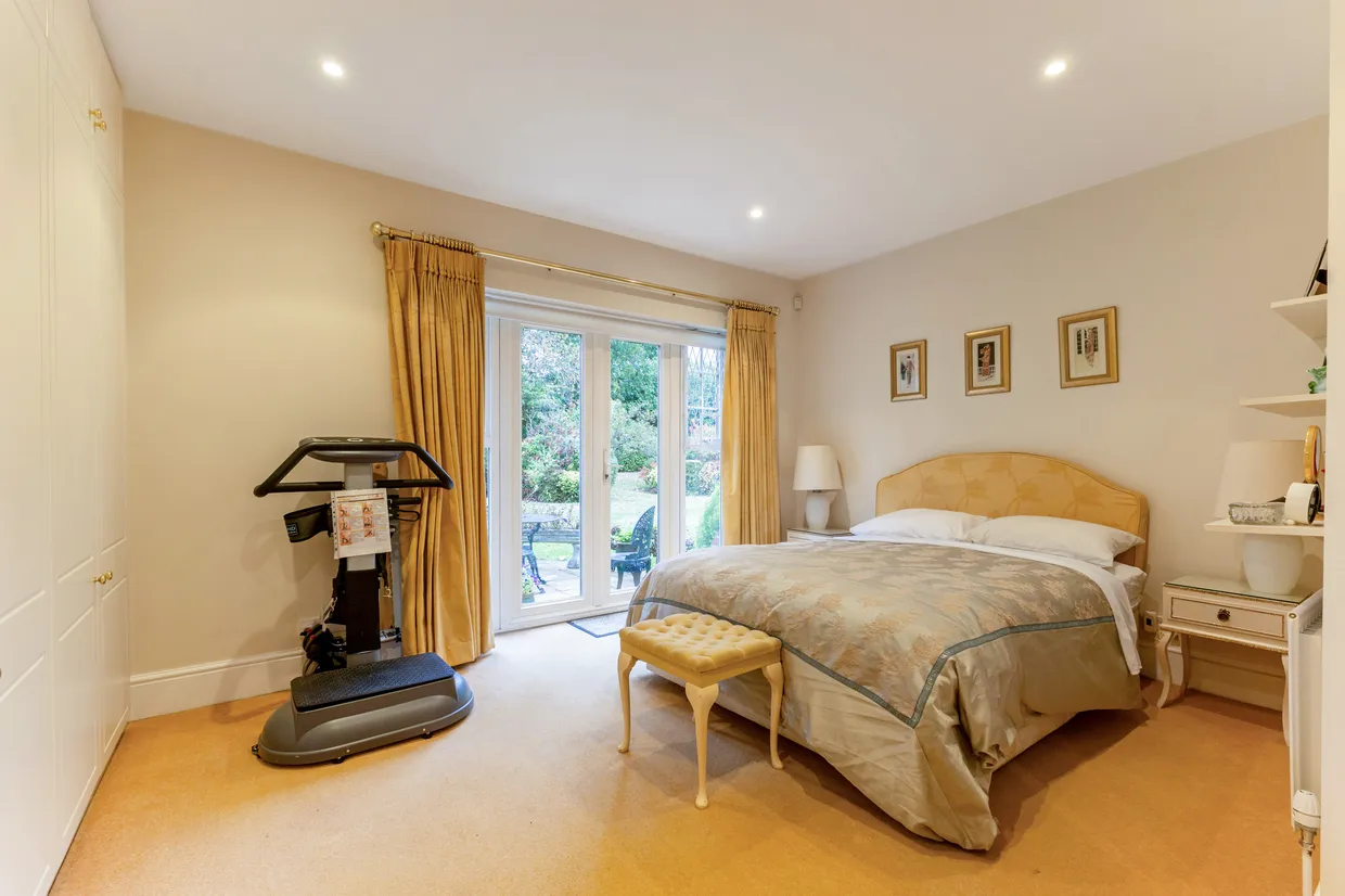 Uxbridge Road, Stanmore, HA7 photo 19