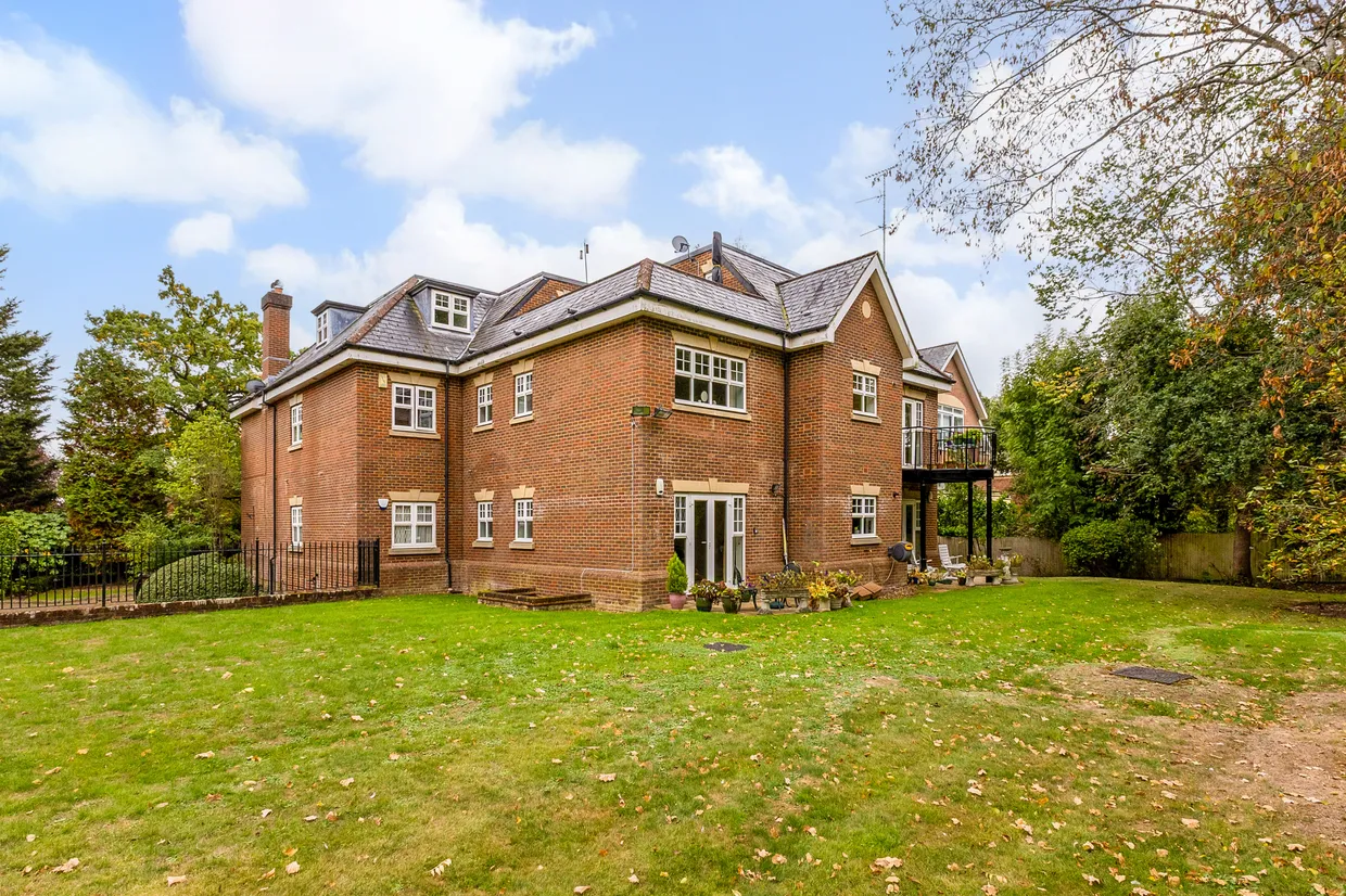 Uxbridge Road, Stanmore, HA7 photo 20