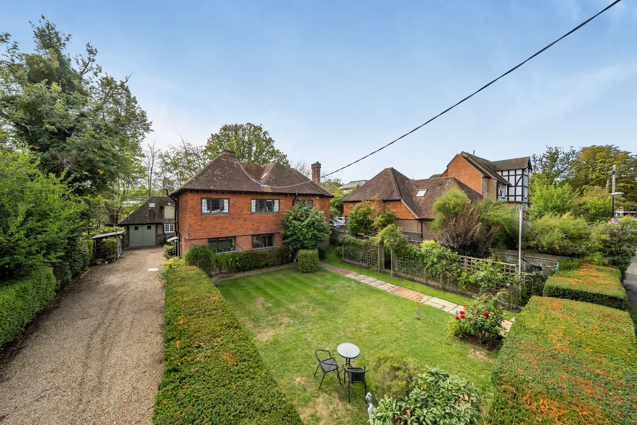 Silverdale Road, Burgess Hill, RH15 photo 1