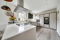 Tudor Close, Chichester, PO19 photo 2