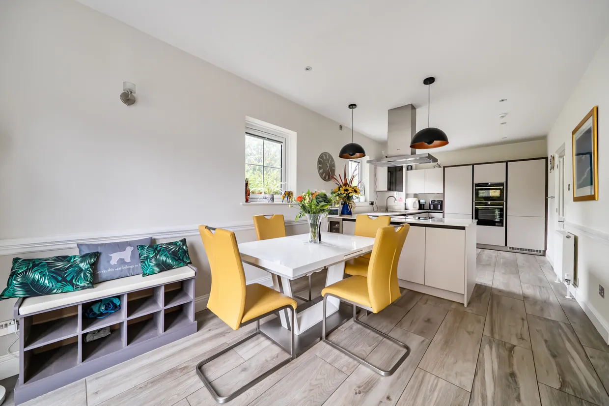 Tudor Close, Chichester, PO19 photo 4