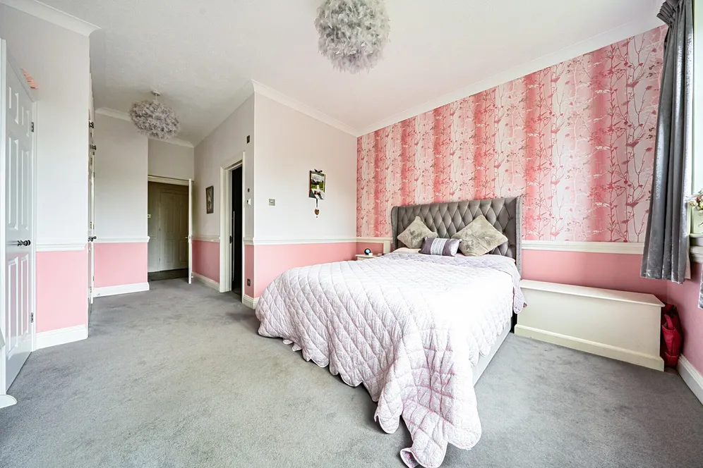 Tudor Close, Chichester, PO19 photo 7