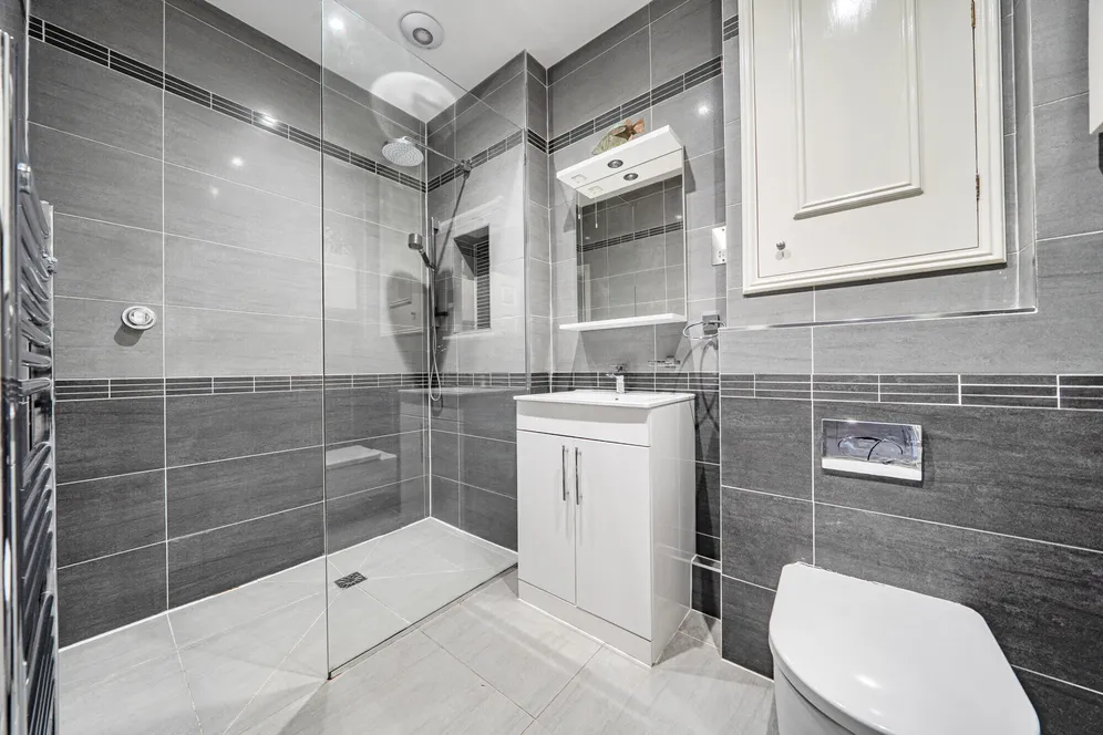Tudor Close, Chichester, PO19 photo 8