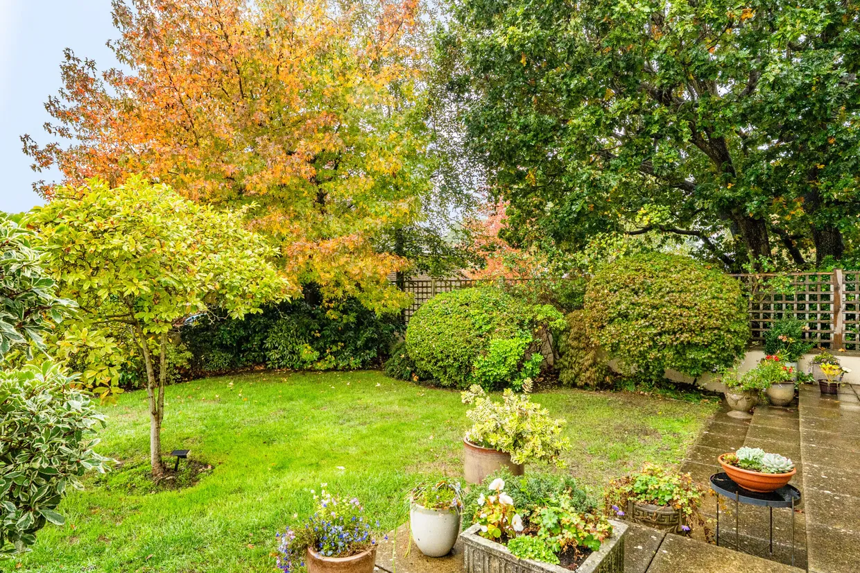 Tudor Close, Chichester, PO19 photo 10