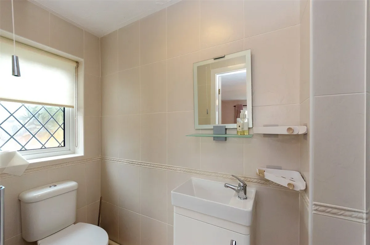Lon Y Mes, Abergele, Conwy, LL22