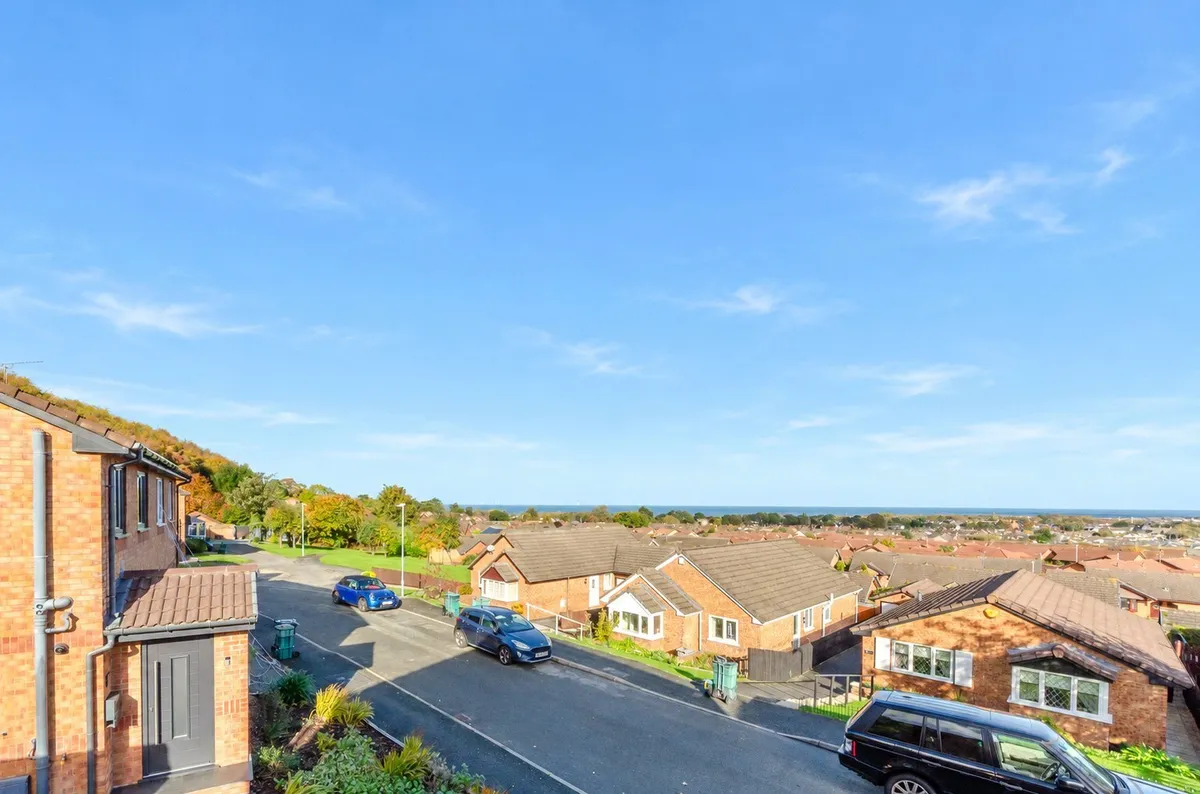 Lon Y Mes, Abergele, Conwy, LL22