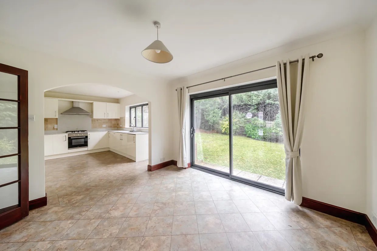 St. Huberts Close, GERRARDS CROSS, SL9 photo 6