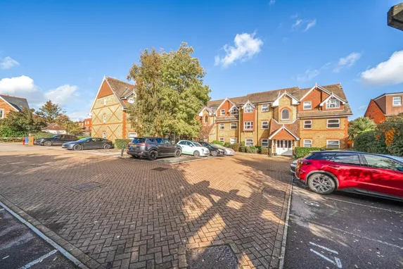 Halfpenny Lane, Sunningdale SL5