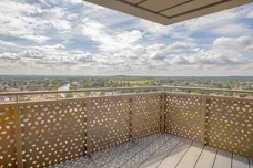 Elmsleigh Road Staines-upon-Thames TW18 photo 5