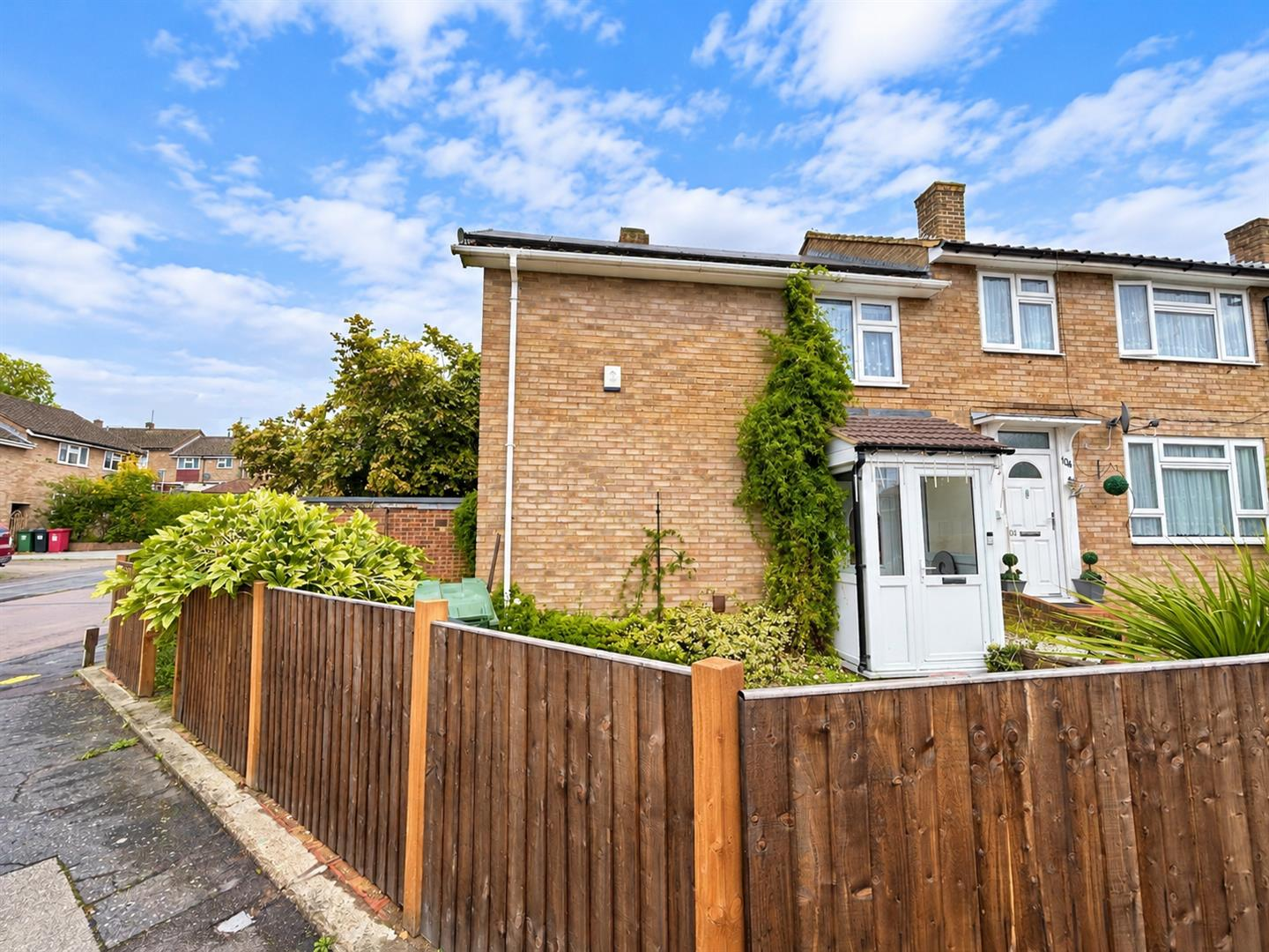 Pemberton Road, Slough Image 1