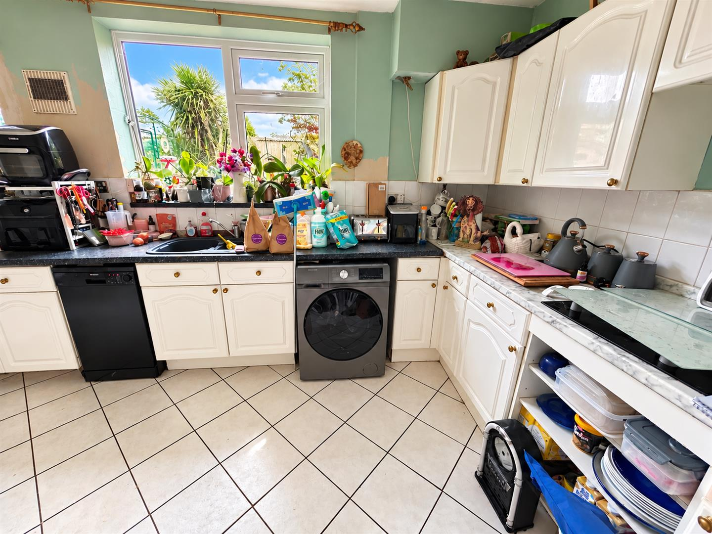 Pemberton Road, Slough Image 3