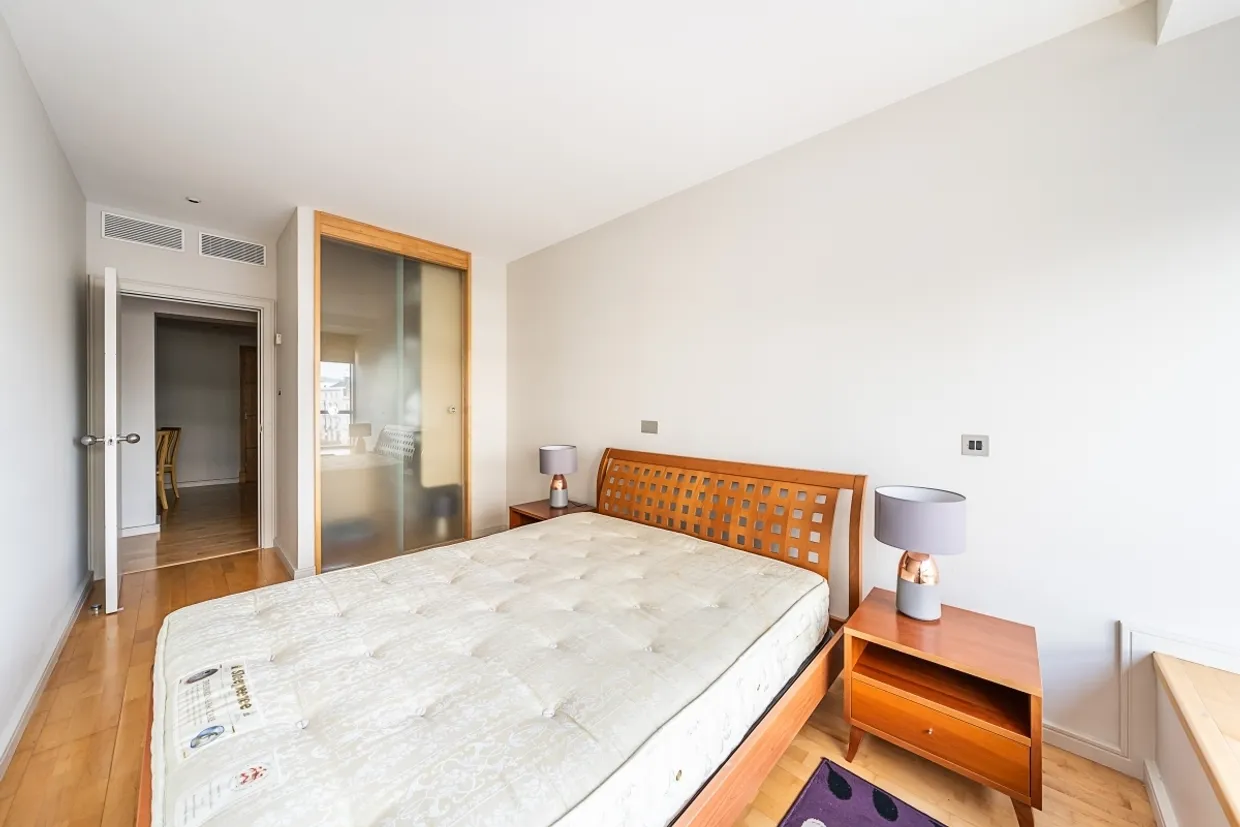 Grosvenor Road London SW1V photo 11