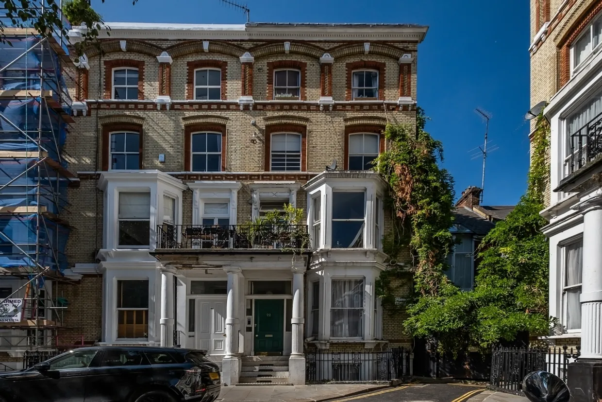 Cheniston Gardens London W8 photo 13