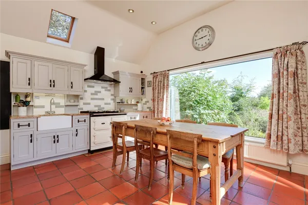 The Avenue, Sherborne, DT9 photo 3